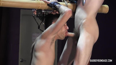 Bad boys bootcamp: Probando el culo de New Boys