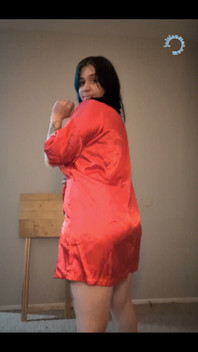Im a Big Robe Girl Btw I Be Wearing Them All the Time