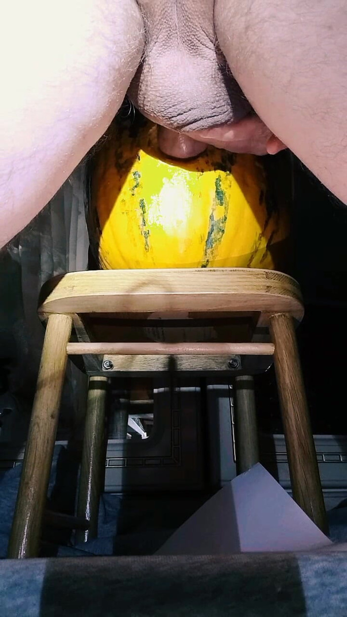 White Ukrainian Dick: Kocham pieprzone dynie!