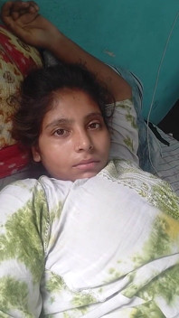 Muh Me, Gira Drij Oder Mai Chat Gayi