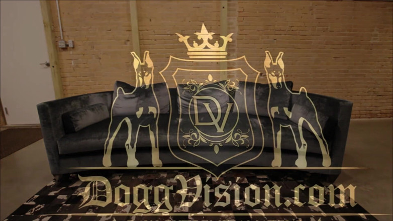 DoggVision: Mükemmel memeler erkek delisi oreo üçlü seks - açı 2