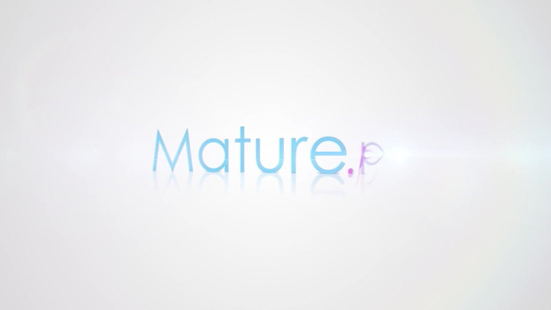 Mature NL: Horny Mature Gladis Is Leaking All Over the Place
