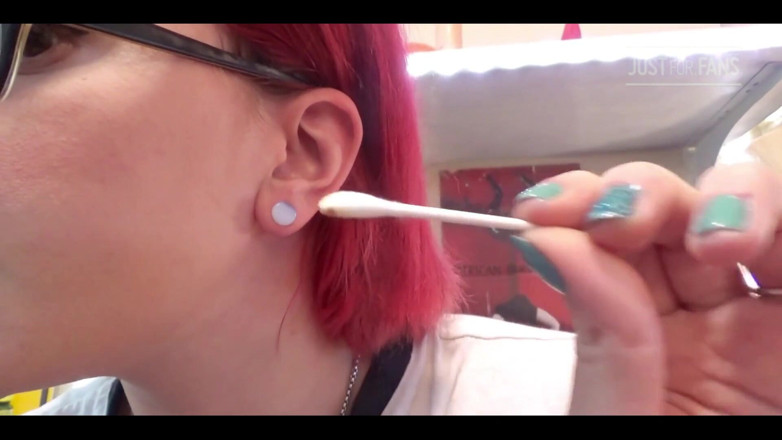 FondaDix: Deep Ear Cleaning