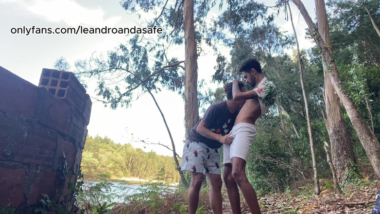 Leandro e Asafe: Giving It to a Stranger I Found in the Woods