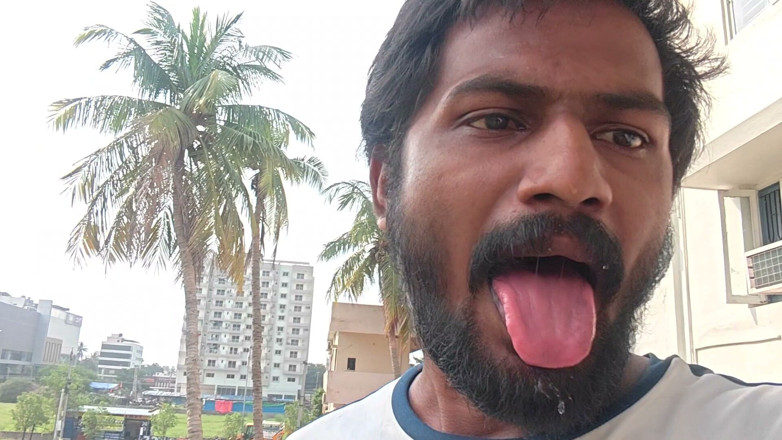KUMBHA MANOJ KUMAR: Xhard - Urine Drinks in Hunter Village