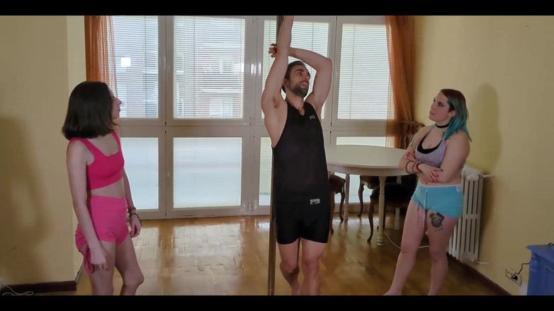 Zeus Ray Straight: Dò Una Lezione Di Pole Dance Ai Miei Due Studenti...