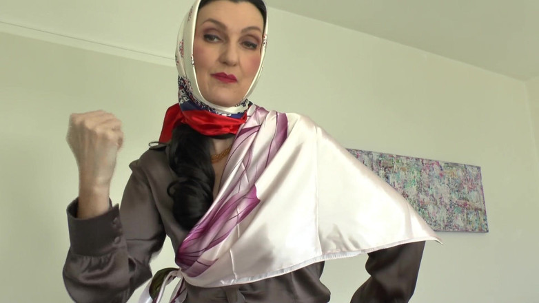 Lady Victoria Valente: Afternoon Headscarf Try-on, Lady Victoria Valente