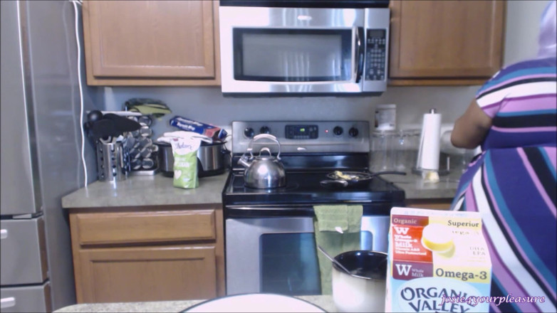 Josie4yourpleasure: A Day in My Belly Part 1 and 2 Bundle HD