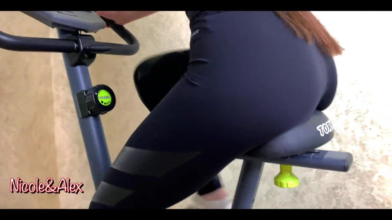 NicoleAndAlex: Nevlastní syn šukal svou macechu, zatímco jeho nevlastní otec není doma