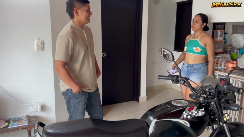 MadJouleXxx: Un străin îmi vrea motocicleta, dar îi dau ce e mai bun