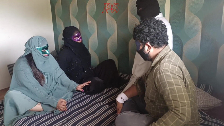 Pstarindia123: Two Muslim Bhabhis Wearing Burqas Got Fucked Together in Forced...