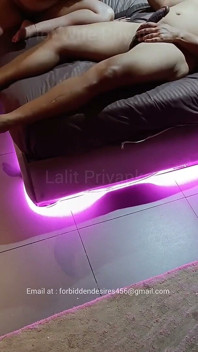 La moglie reale desi ha fatto la puttana per pagare l'affitto & scopata senza preservativo audio hindi