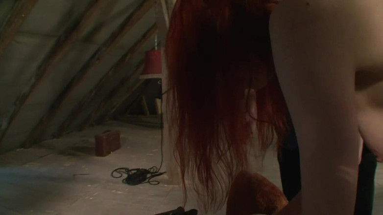 Absolute BDSM films - The original: Demütigendes dominierendes spanking auf der farm