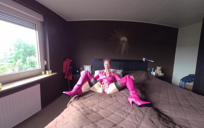 BlondeHexe VR: Garota rosa deixa você se masturbar