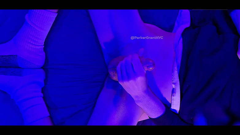 Parker Grant NYC: Może użyć pomocnej ręki ... lub Dwa