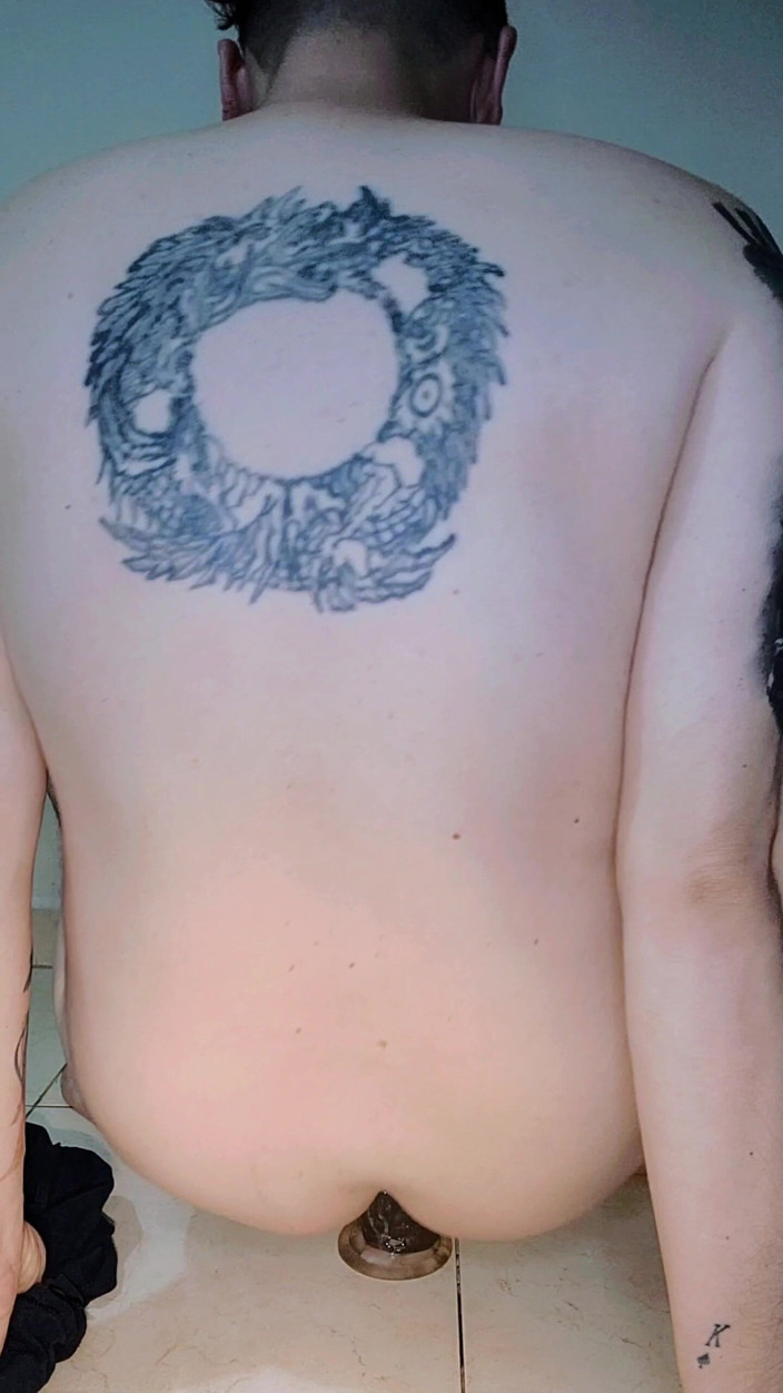 SlutClosetedfag: Ngentot pantatku dengan nikmat