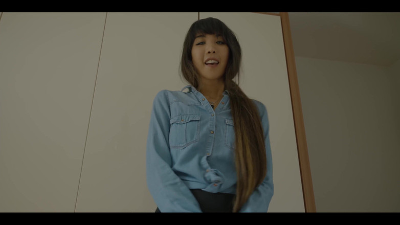 DaringKiara: Eu estou dando a ele o que o deixa com...