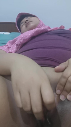 LAILA: Laila realmente necesita a alguien