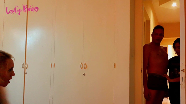 LadyRoma: 남편과 나는 결국 내 이복 여동생과 남친을 따먹게 됐다.