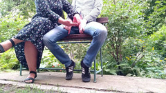 OurFetishLife: 공원에서 핸잡