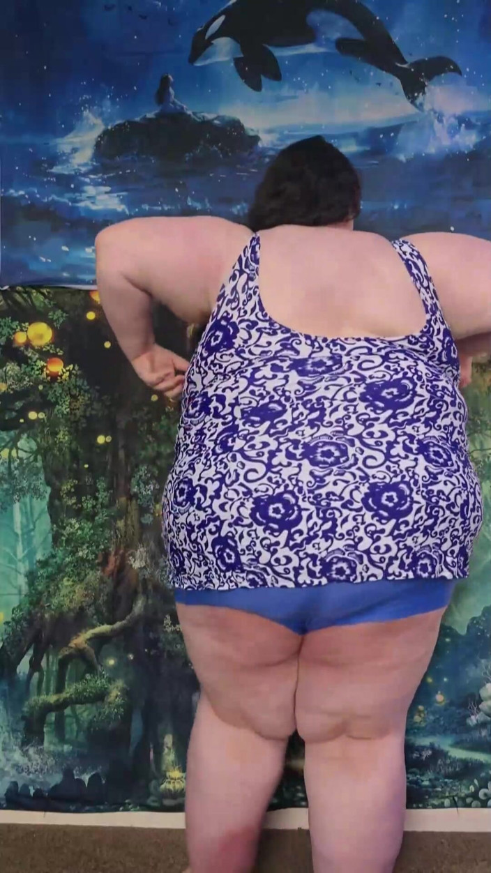 SSBBWLadyBrads: SSBBW Giant Fat Body Swim Suit with Help