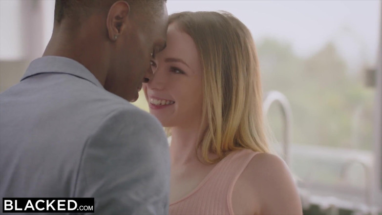 Blacked: Blacked - dünyanın en büyük büyük zenci ile minyon sarışın