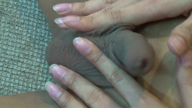 TS Japan: Pop thailändische transgender sperma nach handjob