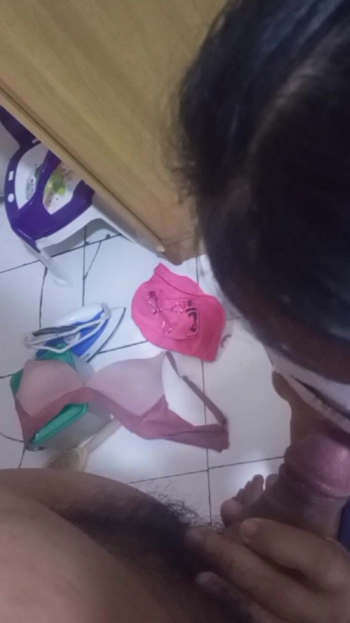 Cocktail sex: Styvaunt Anne behöver en kudde