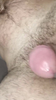 Đụ hậu môn với cu giả bắn tinh