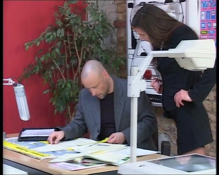 Enjoy German porn: Офисная секретарша из Германии ублажает два члена вместе