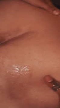 Făcând sex sub plapumă