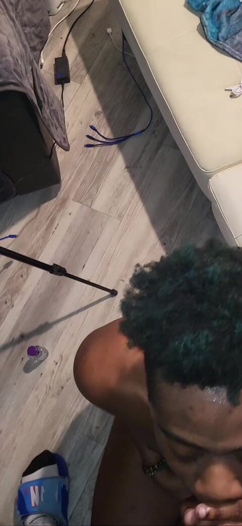 Wondahead21: Mensagem na garganta apenas para fãs - Wondahead21