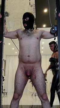 Nữ hoàng Ballbusting