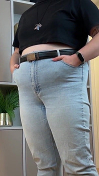 Değersiz testislerini pelvisin yanına itiyoruz! Yok edilmiş adyman! - Dave Moon - Mia - Bbusting (top kırma)