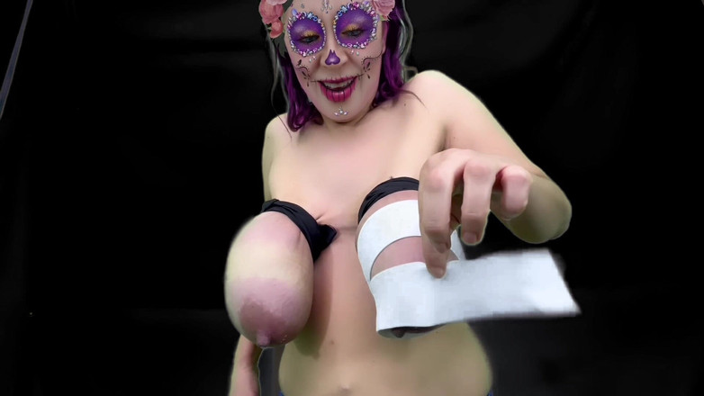 VeeVee Vixen: Cupping sutka i ekstremalne dojenie