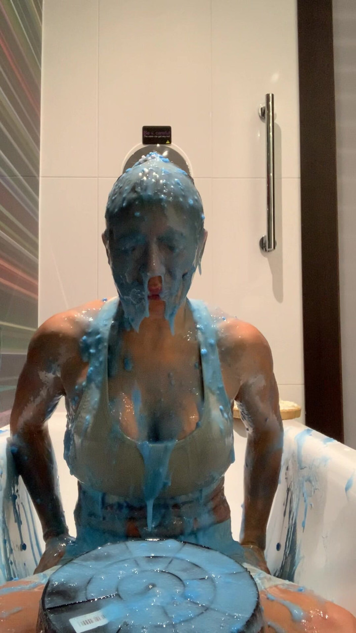 CALLIE ROKS: Gym Kit Gunge Horny Orgasm Time