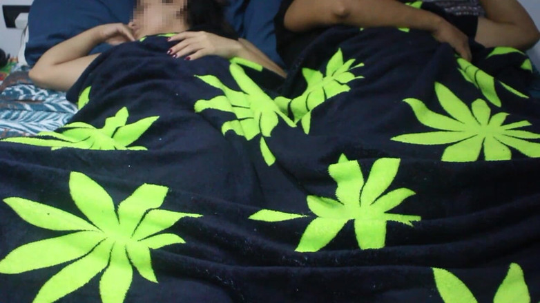 Kevin's Life: मैंने अपने सौतेले बेटे को अपने बिस्तर में जाने दिया, क्योंकि वह थंडर से डरता है