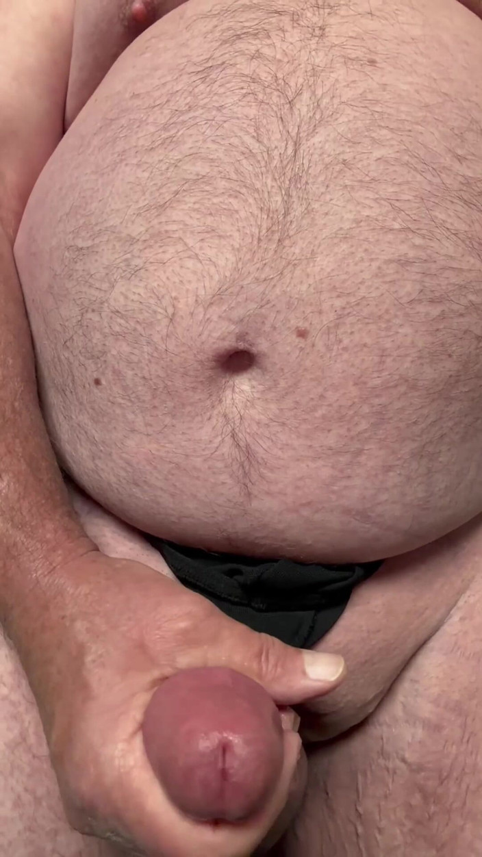 GottaLuvBB: A Really Nice Cumshot While Standing and Jerking