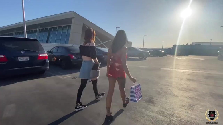 Rome Major: Rome Major Finds 2 Hot Sluts At Local Mall!!