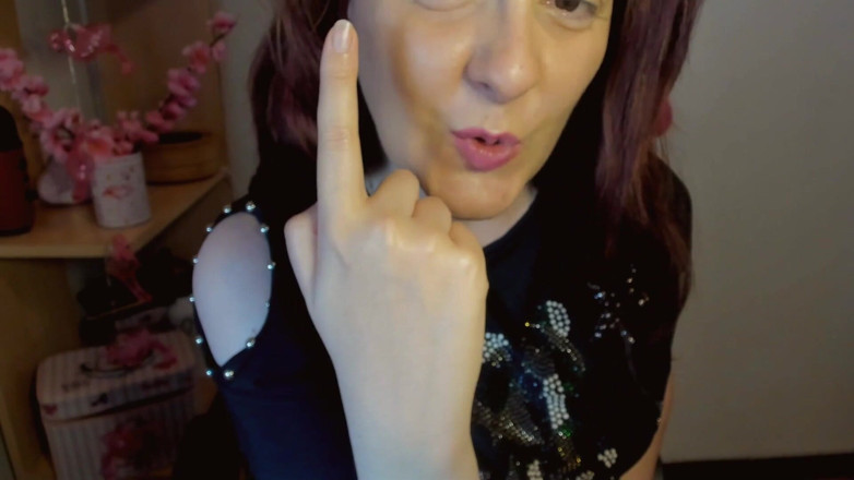 Nicoletta Embassi: Handfetisch costum video