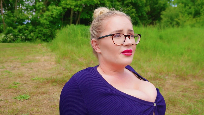 JessieHH: Ucieczka z macochą