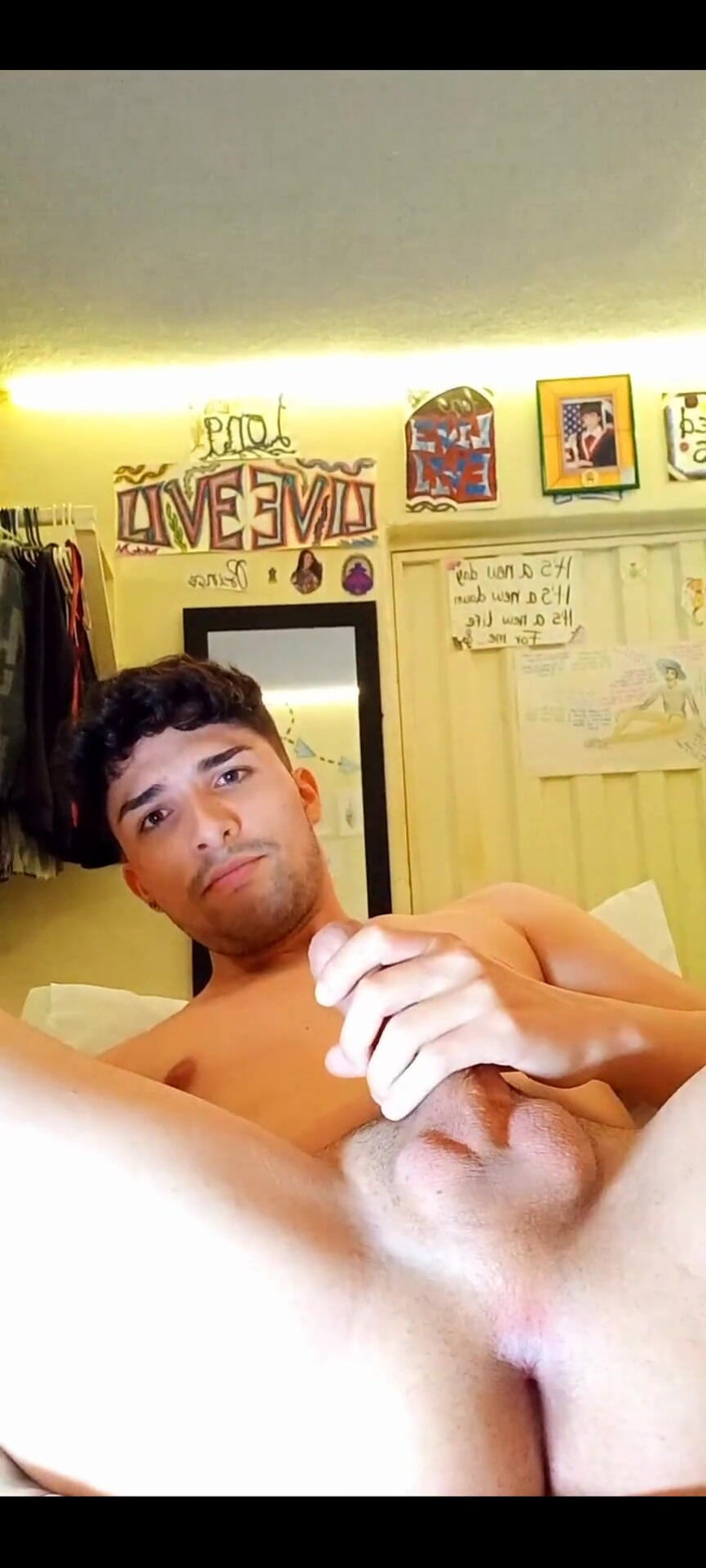 Diego_latinboy: Oskuren stor kuk sperma
