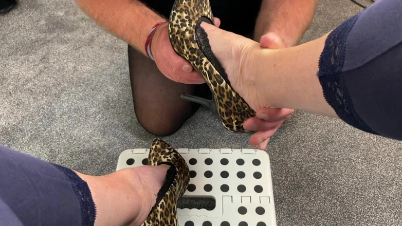 Mr MF: Mrs Mature Feet Allows Her Footboy to Remove Her Shoes...