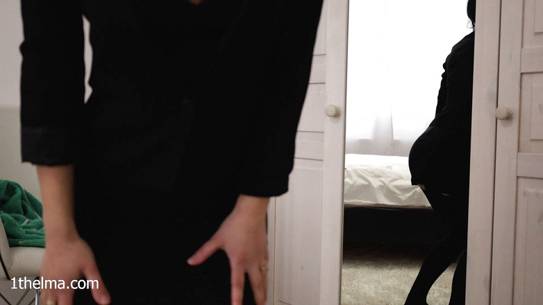 1THELMA: 리버스 스트립쇼
