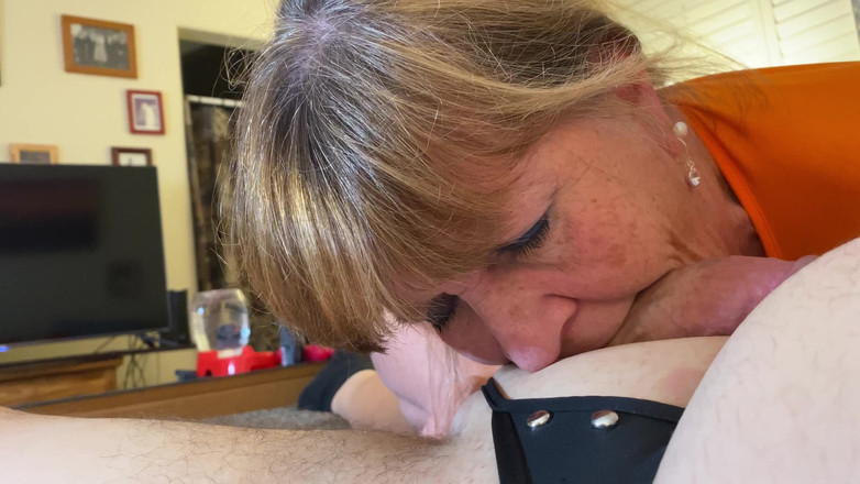 Carmen Angel: La soumission de mamie Velma Dinkley se fait baiser et...