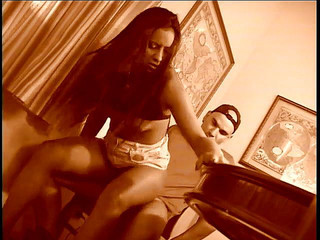 Latina Bang: Sexy mladá latinoamerická děvka miluje šukání zezadu svým přítelem s velkým čůrákem