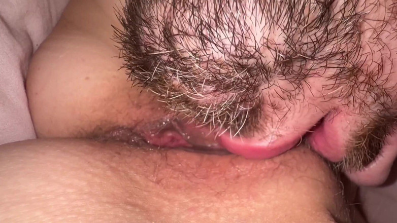 Gigi oficial: लड़की ने अपने सभी पसंदीदा सेक्स पोजीशन दिखाए, लेकिन उसके सौतेले पापा ने उसे केवल एक पोजीशन में चोदा।