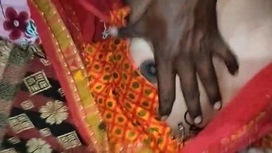 Mava mava: Istri orang ditelanjangin dan dientot semalam sleing