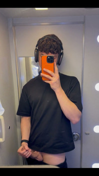 Who Knew Flying Would Get Me so Horny