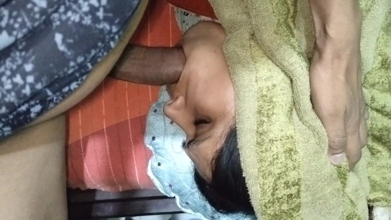Sama007: Pancutan mani dalam mulut buat kali pertama dengan kongkek mulut...
